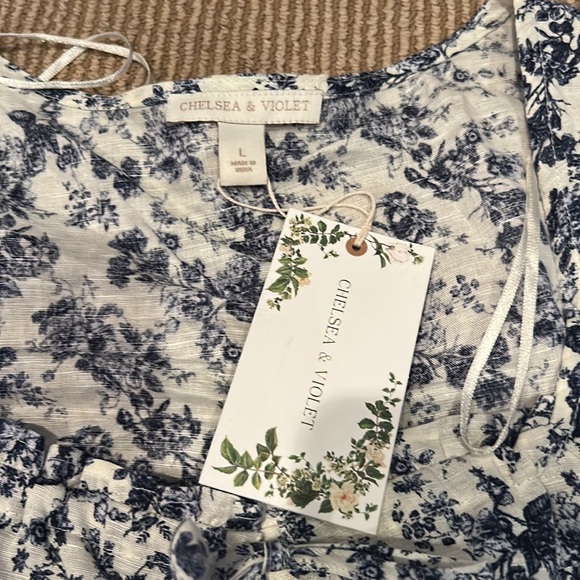 NWT CHELSEA & VIOLET bouquet bloom floral top - Picture 3 of 9
